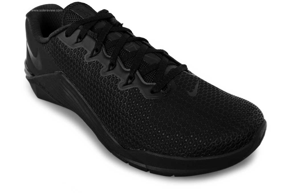 Mid-Top Lace-Up Sport Shoes