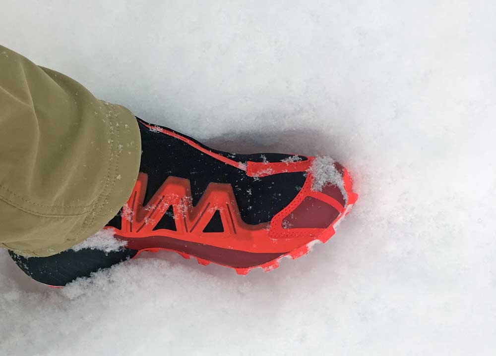 saucony snow running shoes
