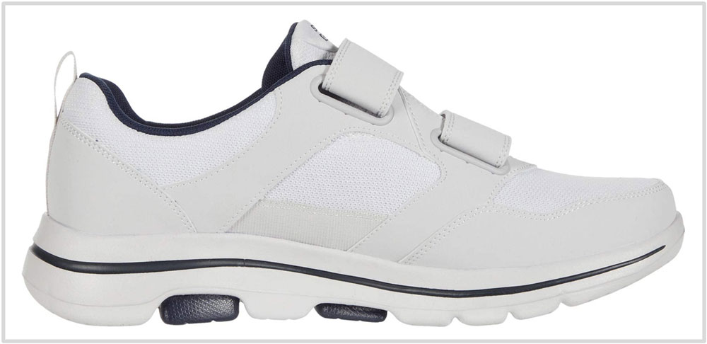 walking shoes with velcro fastening