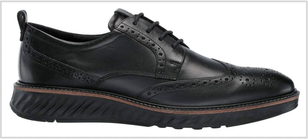 Comfortable sneakers that with stand for long standing jobs at GCH Saf