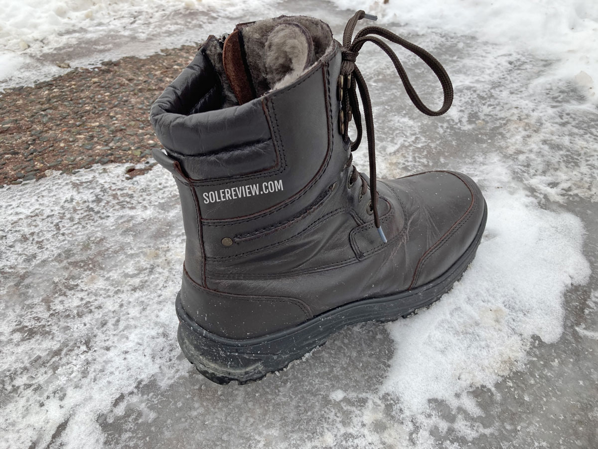 Turn it inside out: SNOW BOOTS