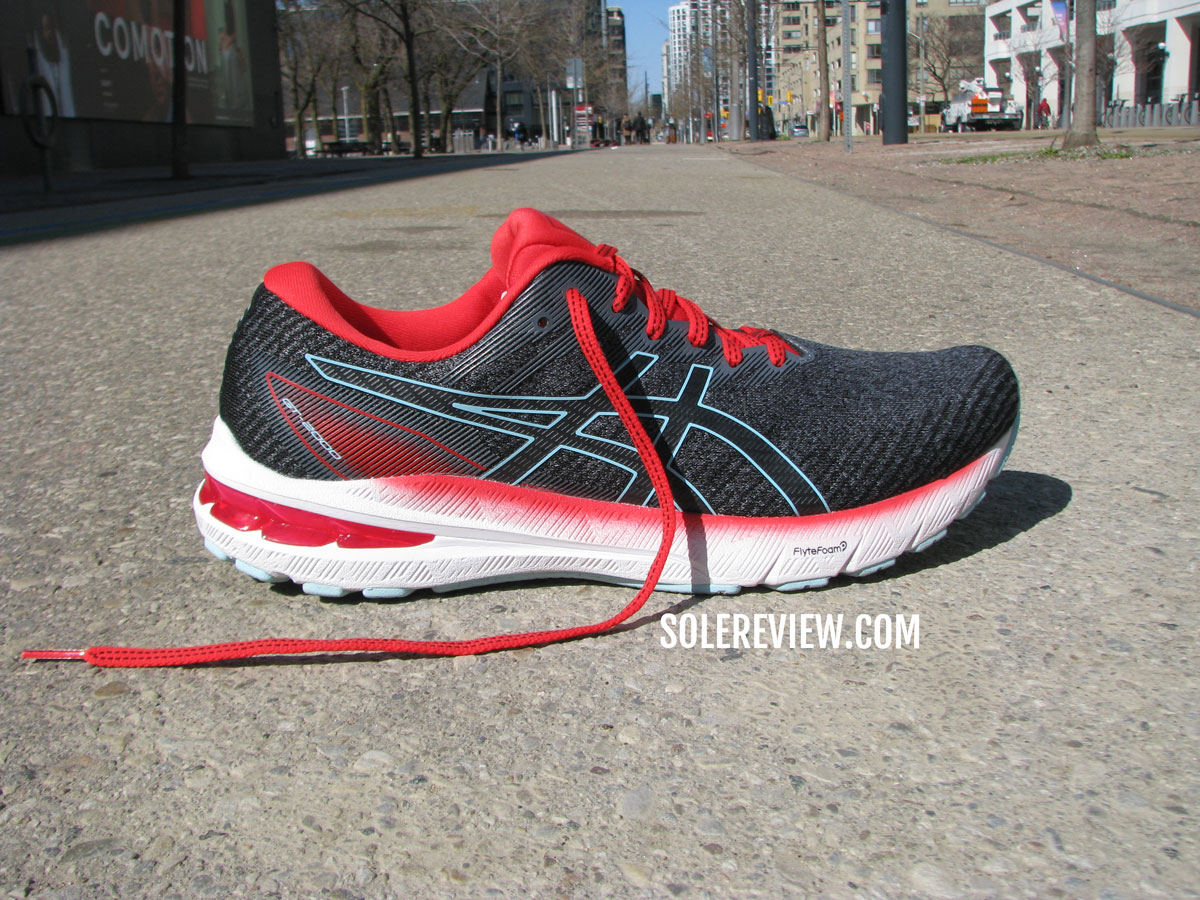 Asics GT-2000 Review