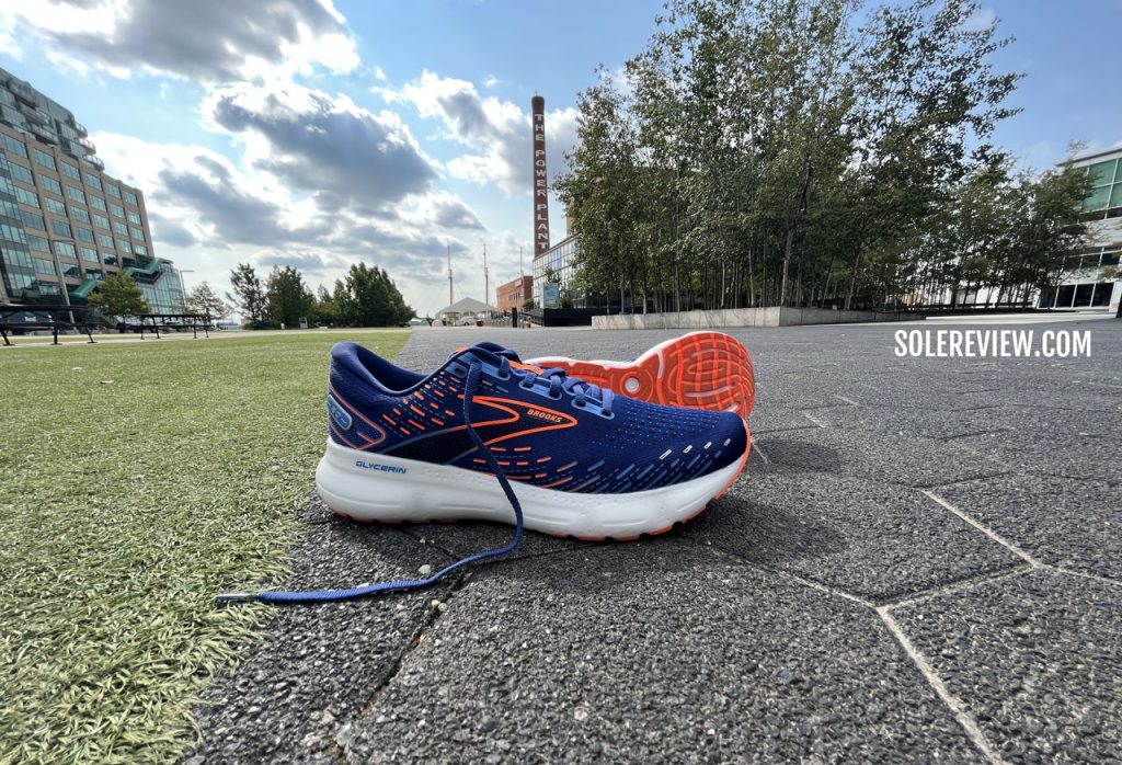 Brooks Glycerin 19 vs Ghost 14: which is the best neutral running